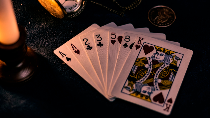 Big Blind: Com Thiago Viana, aprenda estratégias cruciais que todo jogador de Poker deveria conhecer.
