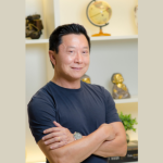 Milton Seigi Hayashi detalha as diferenças entre rinoplastia aberta e fechada para ajudar na escolha do melhor método.