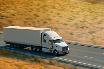 Avantec Transportes reforça que o manuseio técnico é essencial para garantir a integridade e segurança no transporte de cargas sensíveis.