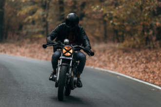 Evitar falhas na pilotagem começa com conhecer os erros mais comuns, alerta Márcio Velho da Silva.