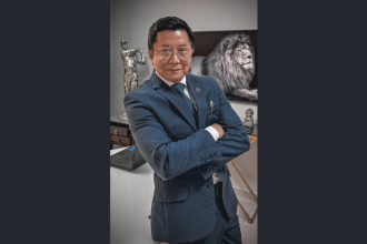 A cirurgia plástica pós-emagrecimento exige planejamento para segurança e bons resultados, orienta Milton Seigi Hayashi.